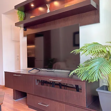 Apartment Restful Flat In Glyfada Center