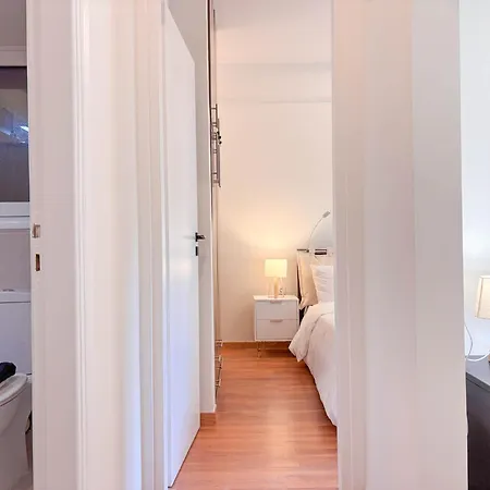 Restful Flat In Glyfada Center Διαμέρισμα *